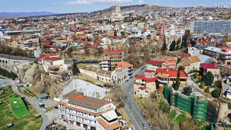 Поверенного в делах Украины в Грузии уволили за покупку стиральных машин