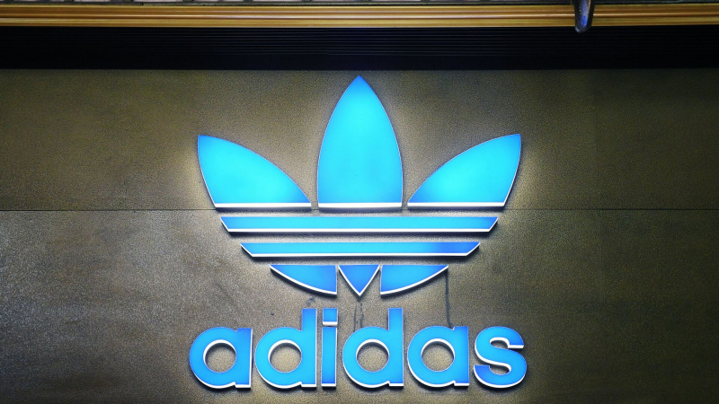 В Германии прошли обыски в офисах Adidas